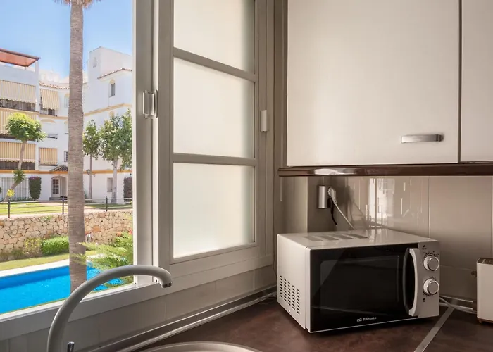 Con Piscina Cerca Del Golf En Atalaya - Atalaya Del Golf 31 Lägenhet Estepona